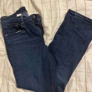 2 pairs classic straight women’s Levi’s size 10 and 30” like new condition